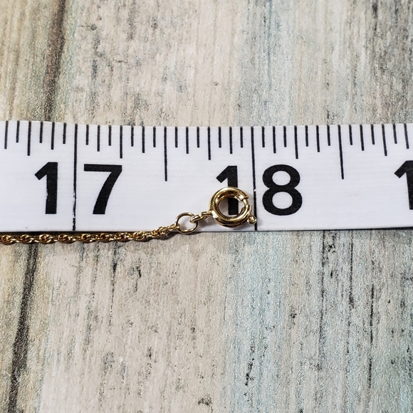 KB Necklace & Earrings Set. - Picture 5 of 10